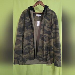 Hooded Camouflage Button Down Shirt Size Large